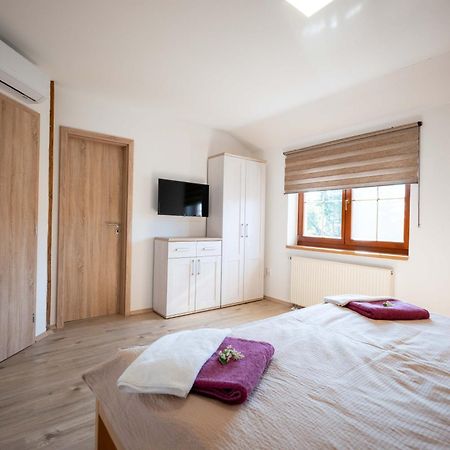 Papi Apartman Вальтице Экстерьер фото