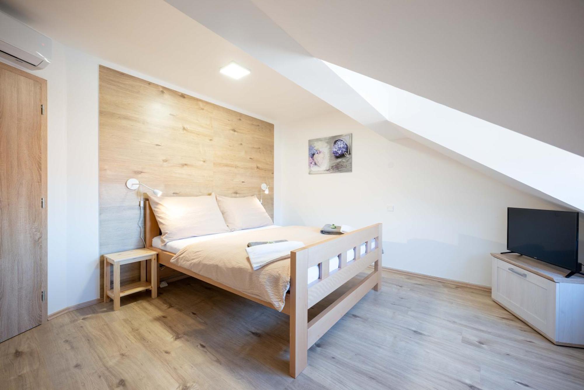 Papi Apartman Вальтице Экстерьер фото